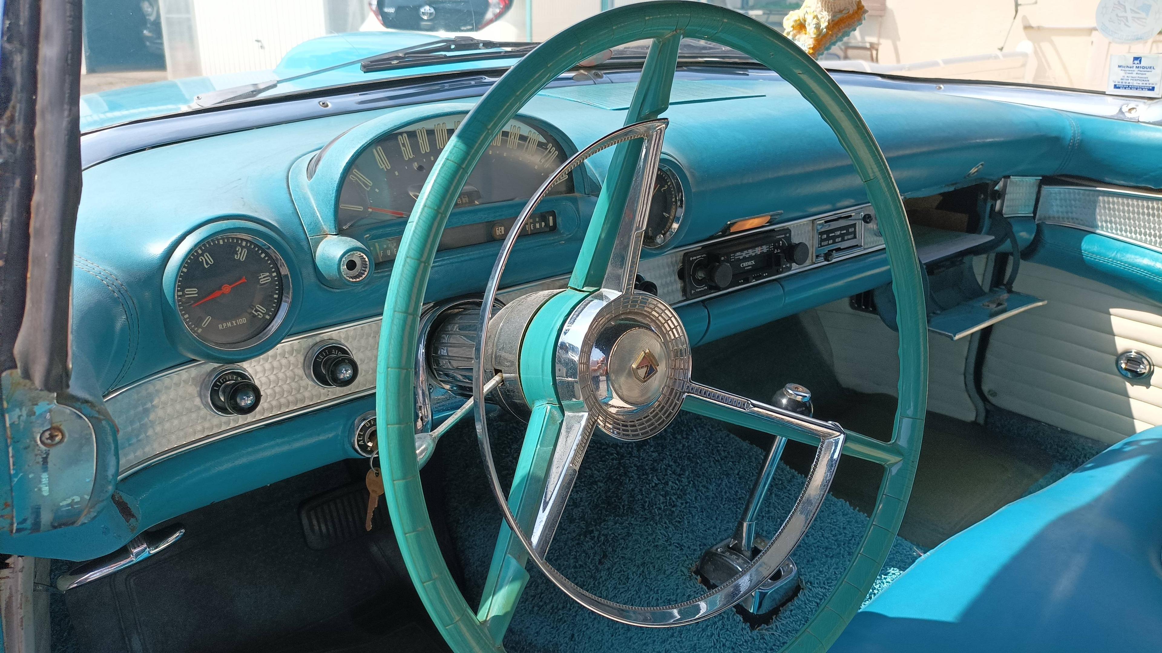 FORD THUNDERBIRD 
