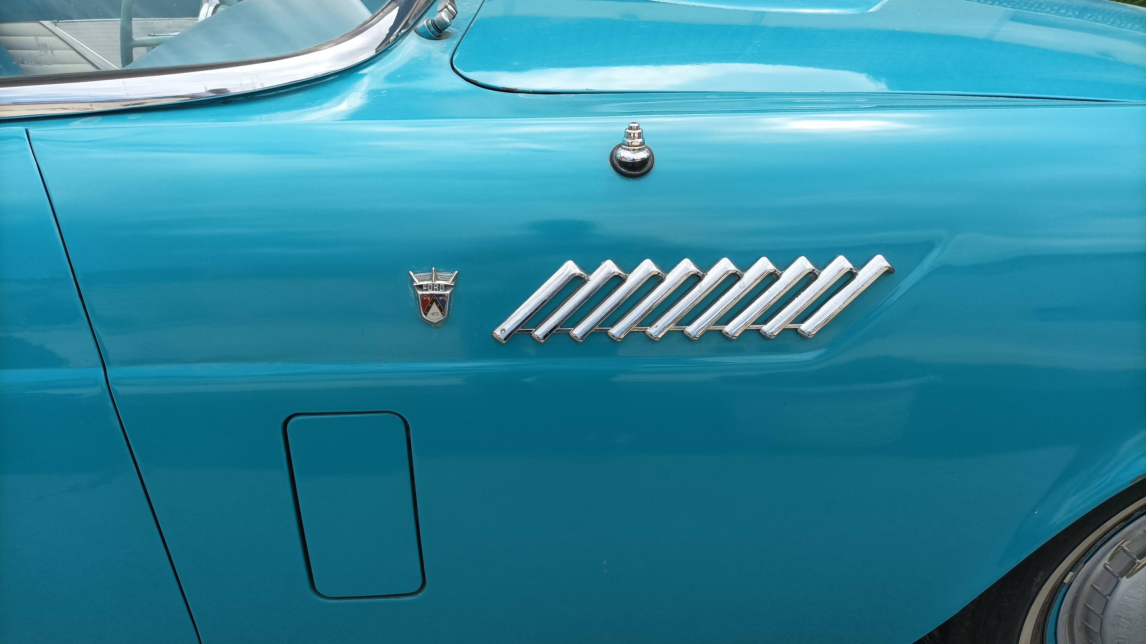 FORD THUNDERBIRD 