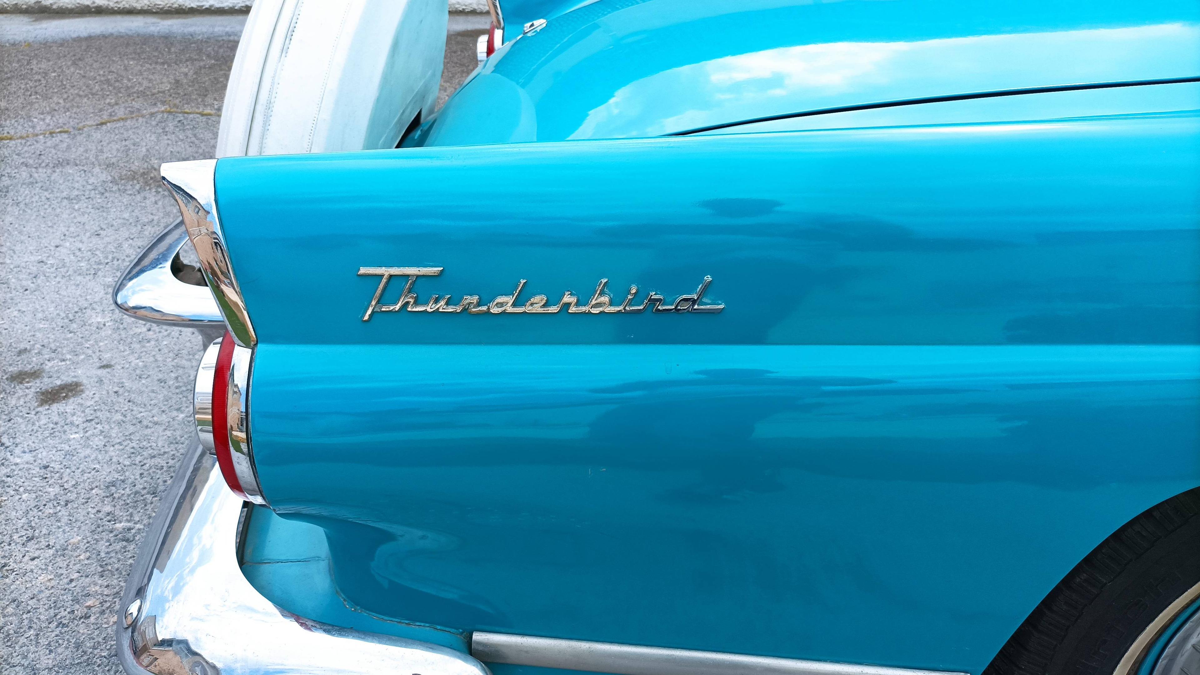 FORD THUNDERBIRD 