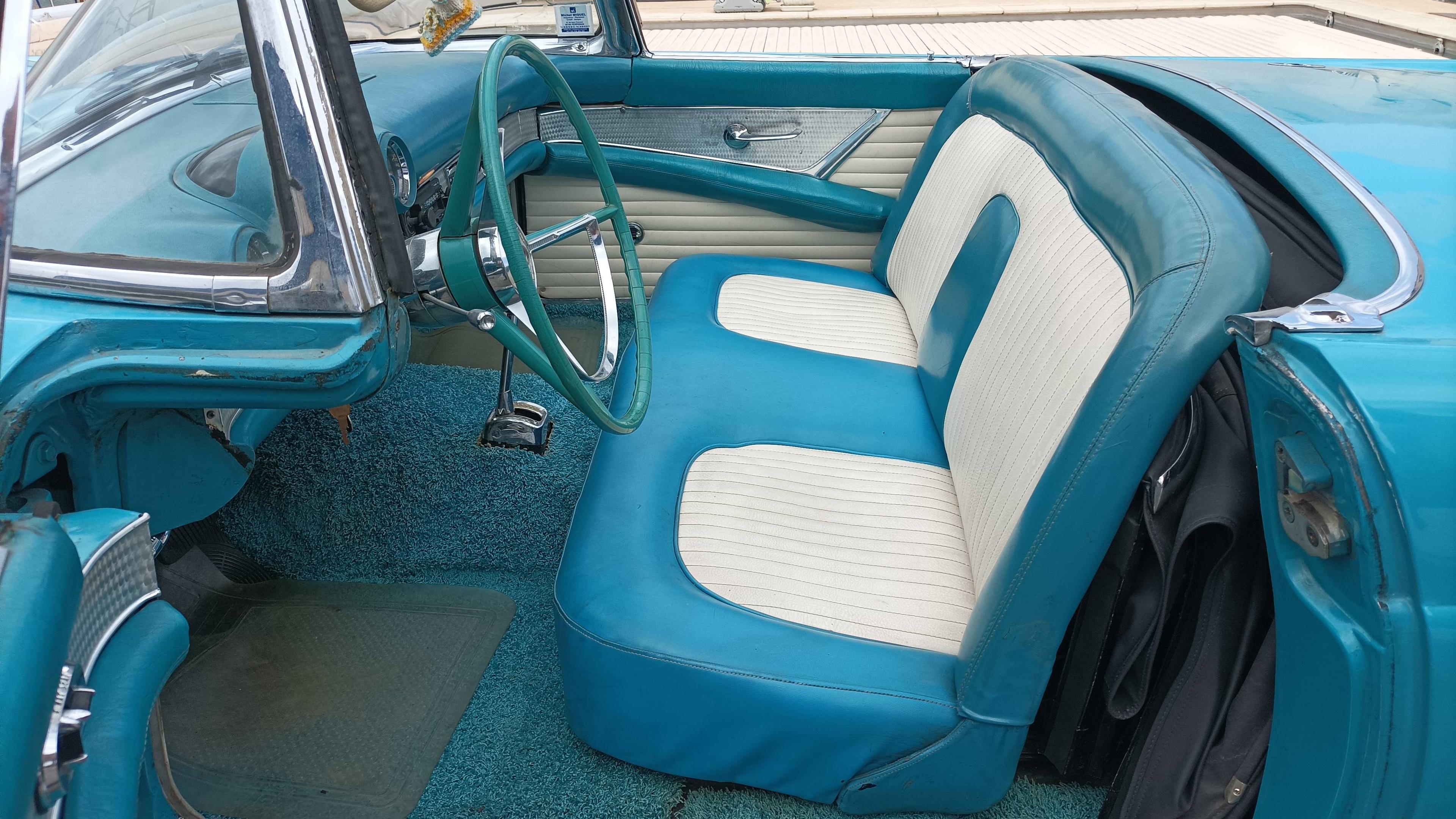 FORD THUNDERBIRD 