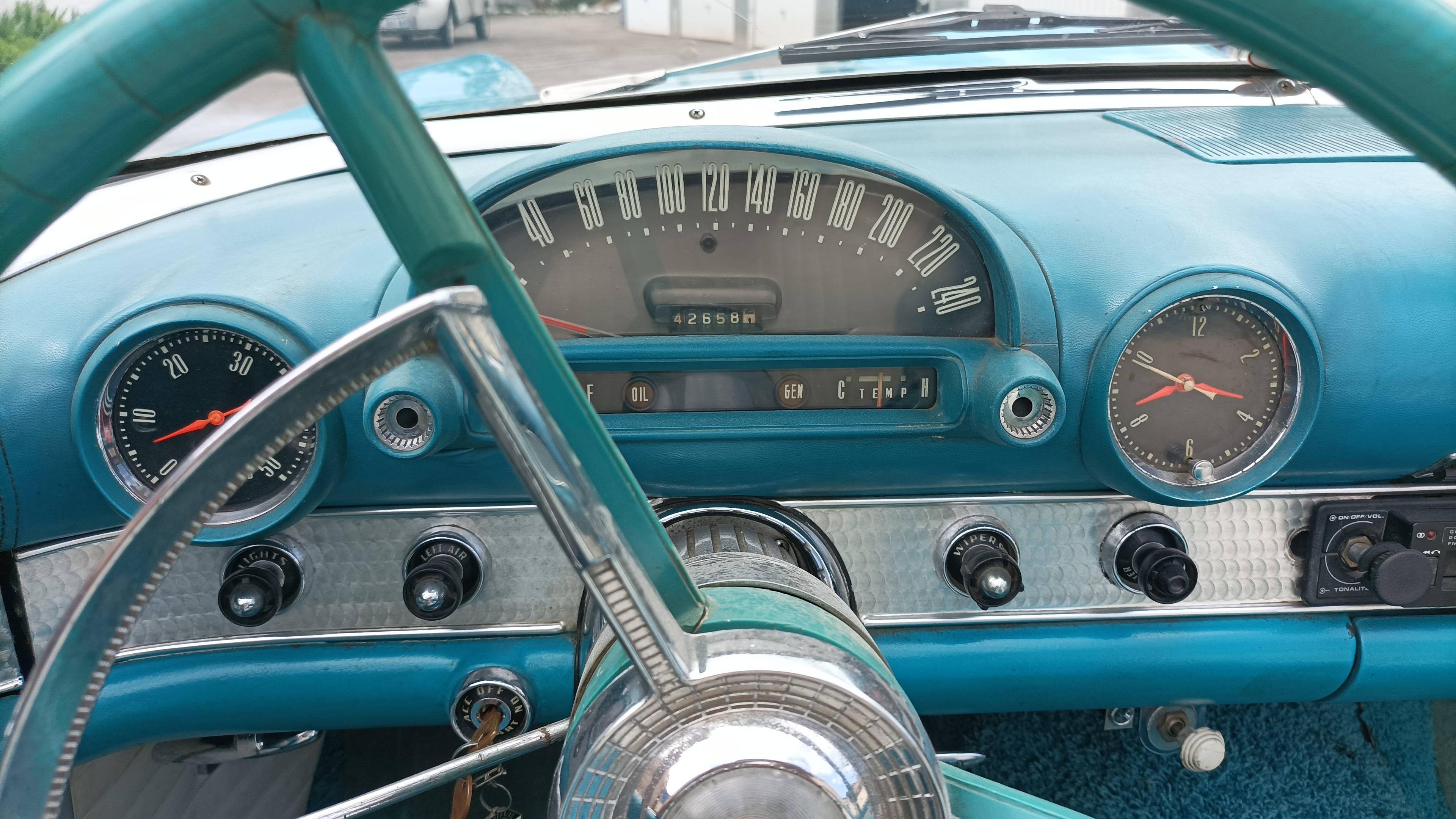 FORD THUNDERBIRD 