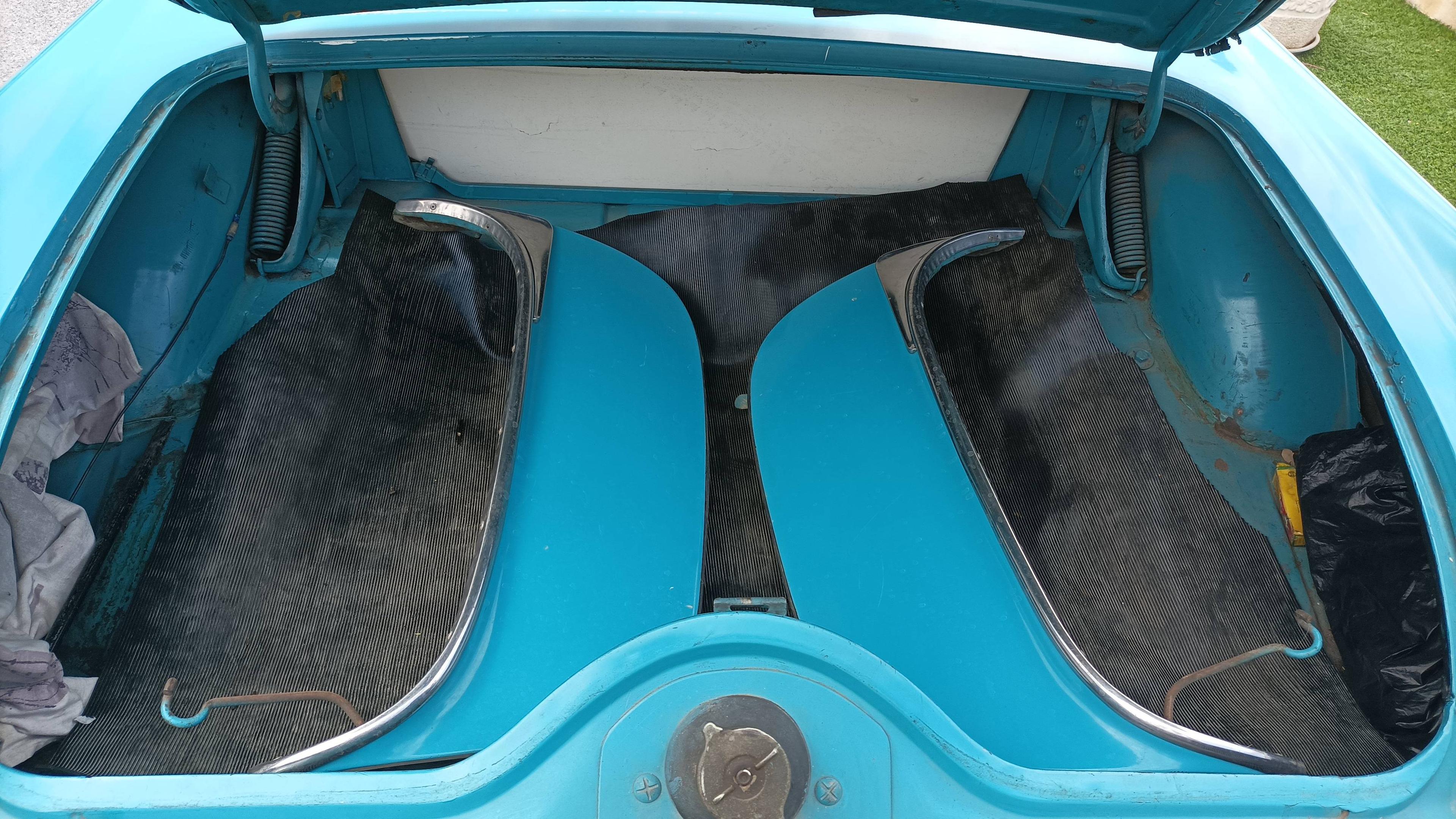 FORD THUNDERBIRD 