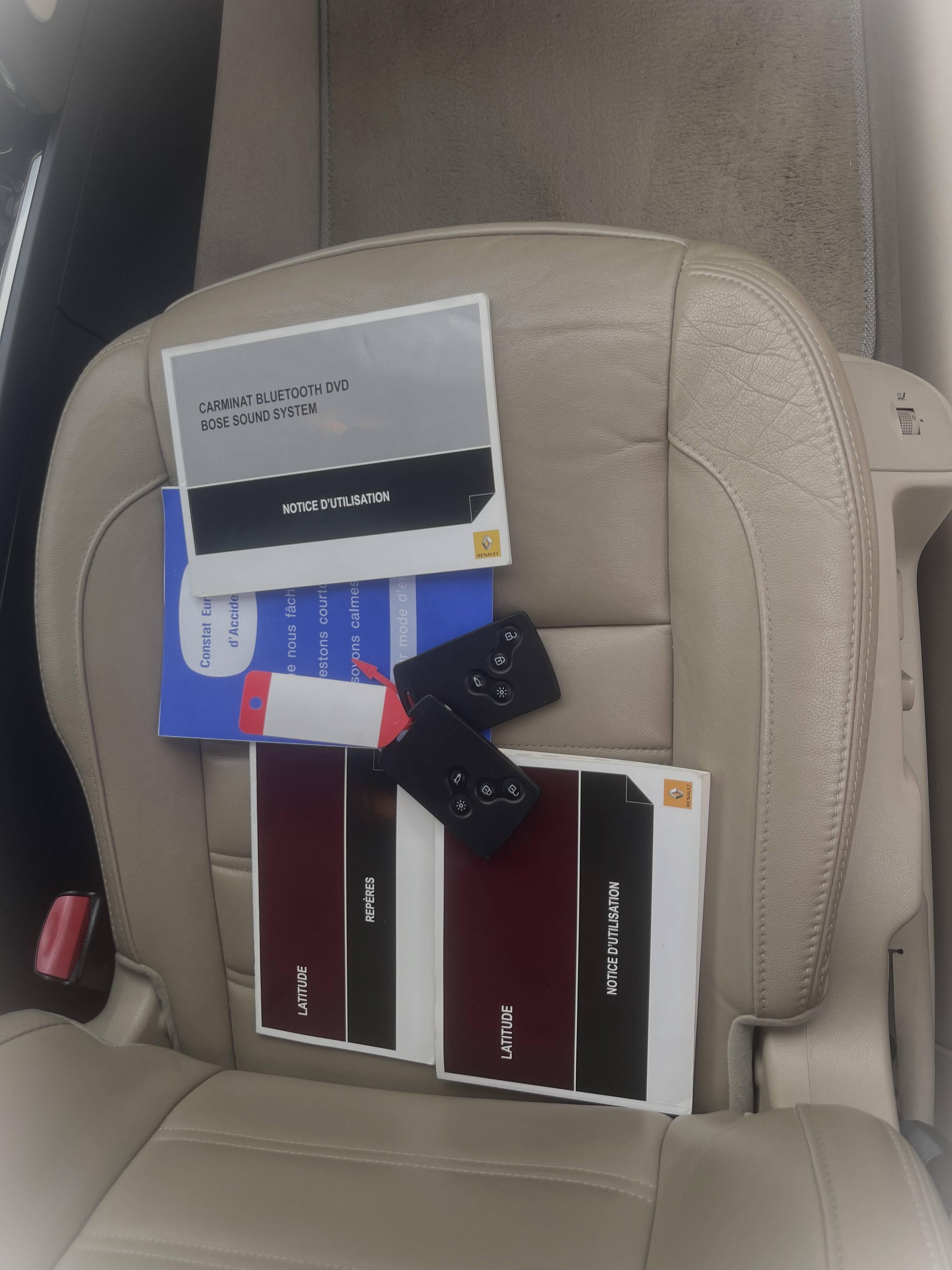 RENAULT RENAULT LATITUDE