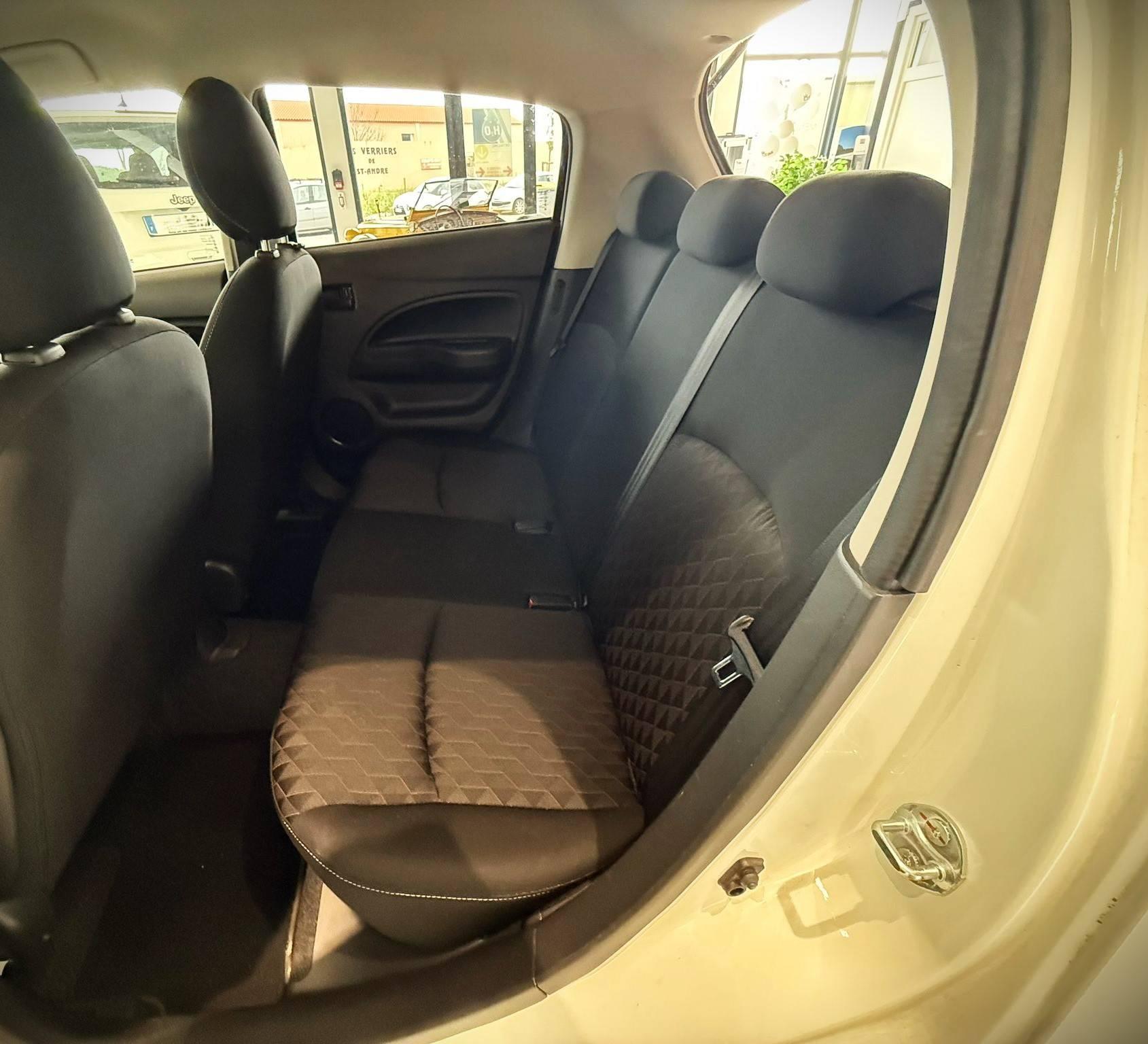 MITSUBISHI SPACE STAR