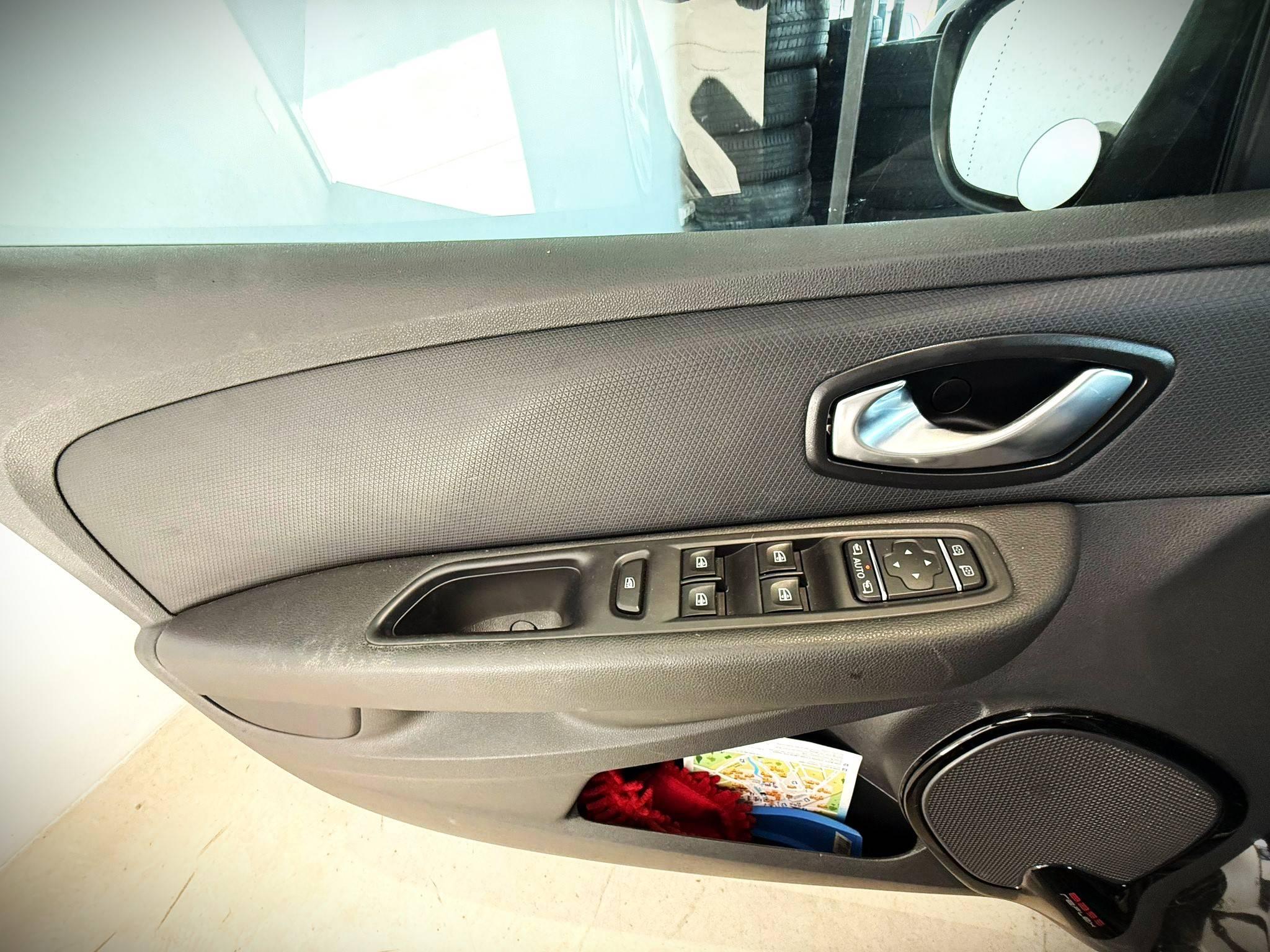 RENAULT RENAULT CLIO ESTATE