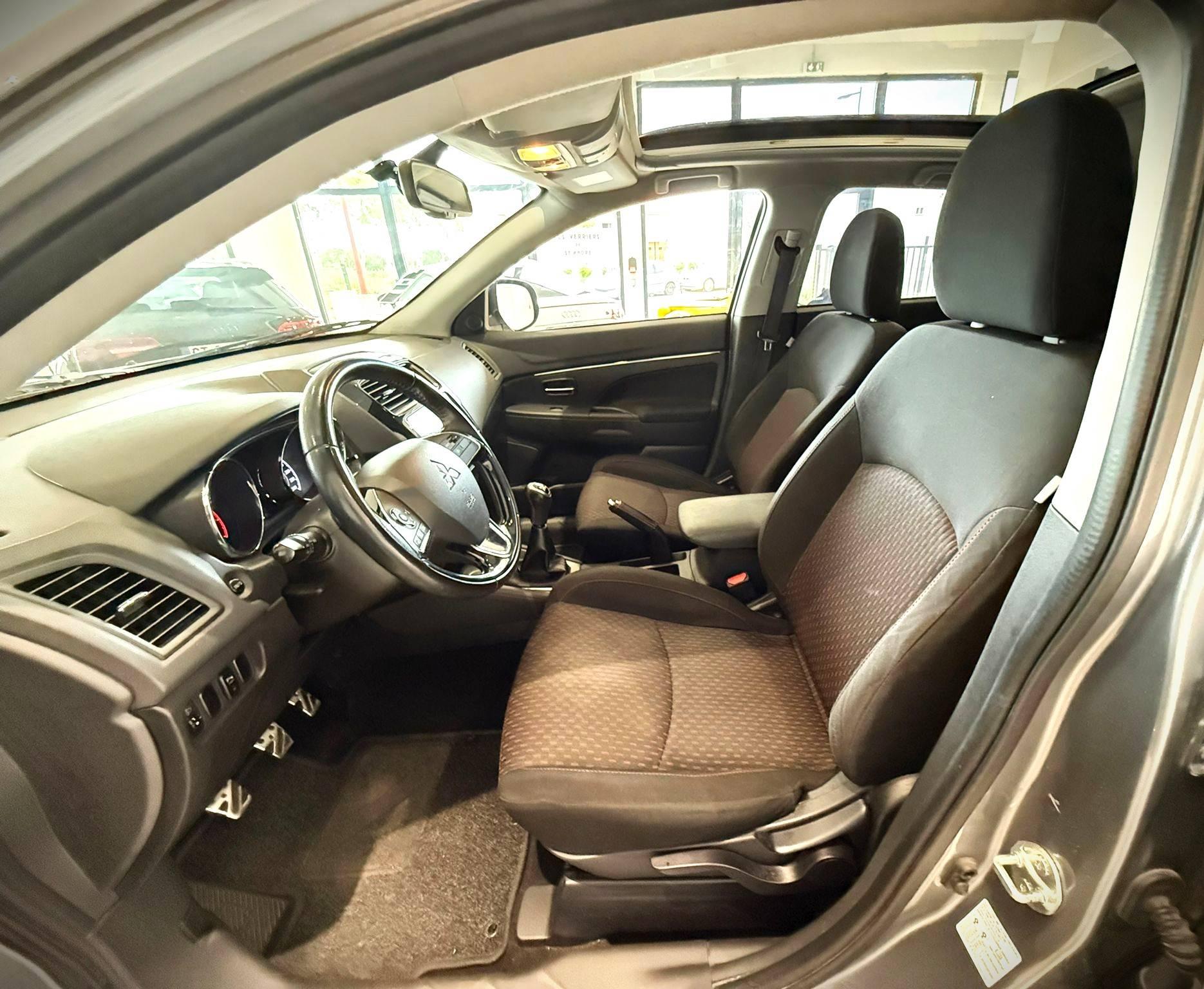 MITSUBISHI ASX