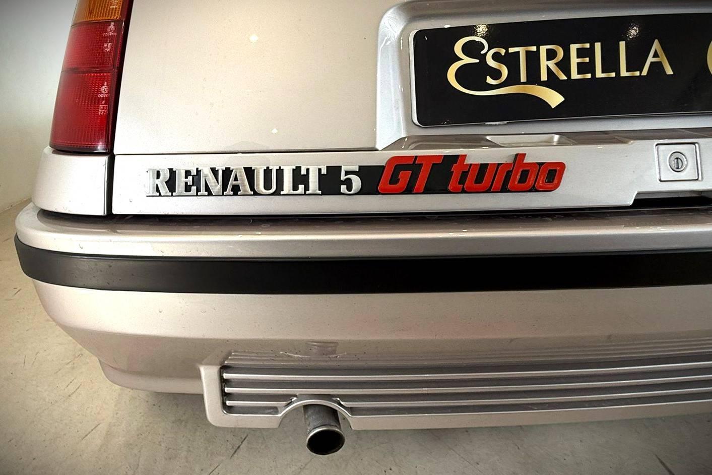 RENAULT RENAULT R5