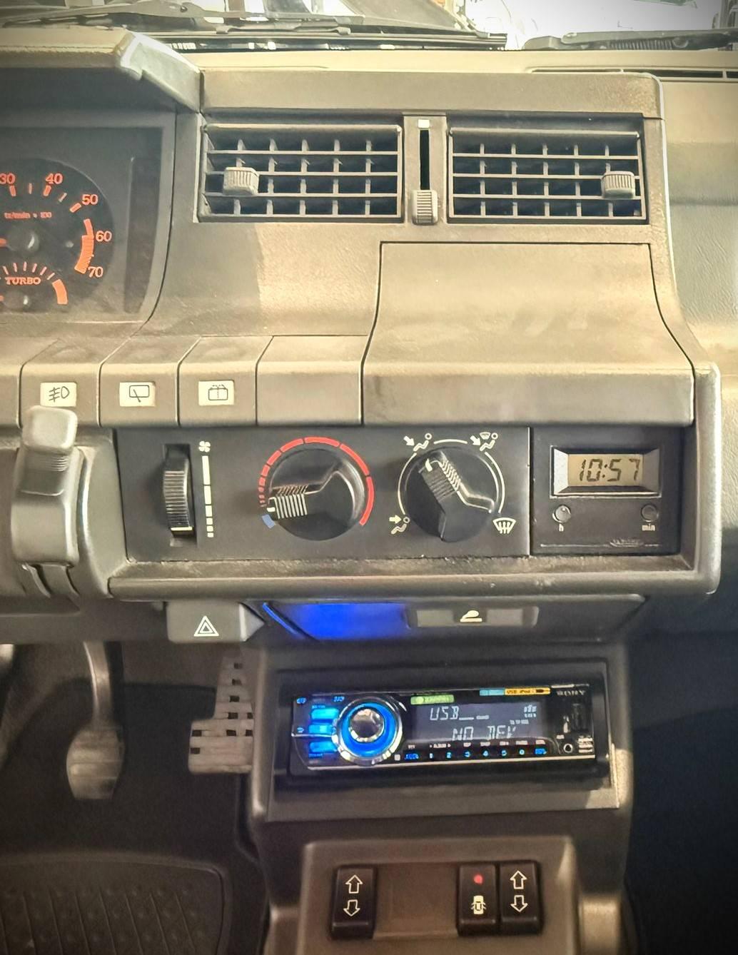 RENAULT RENAULT R5