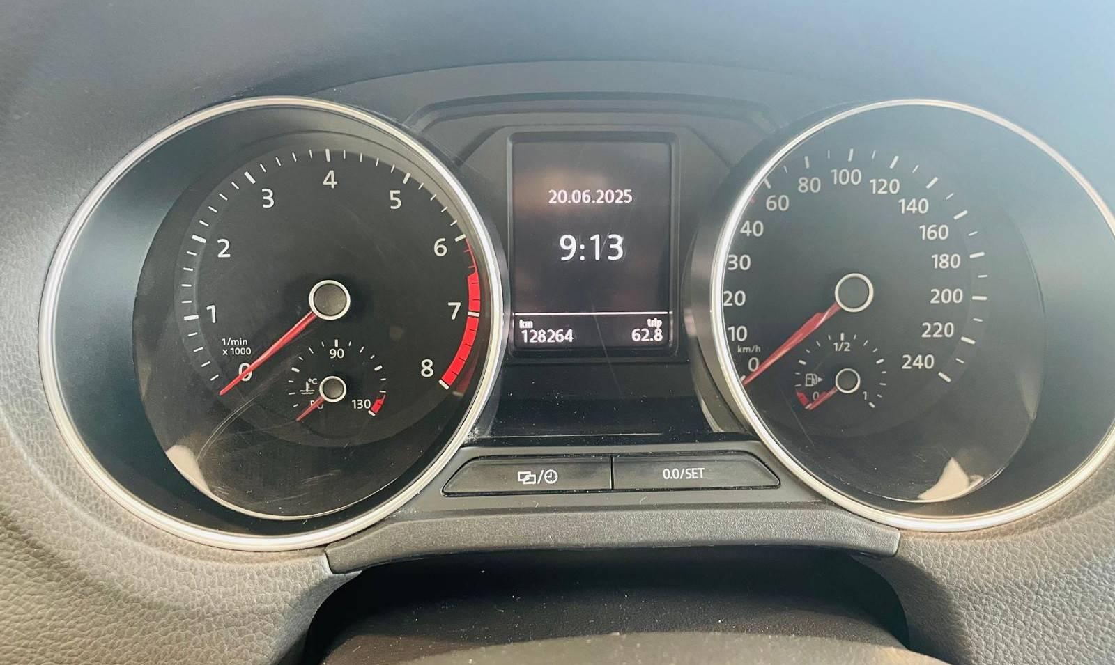 VOLKSWAGEN VOLKSWAGEN POLO