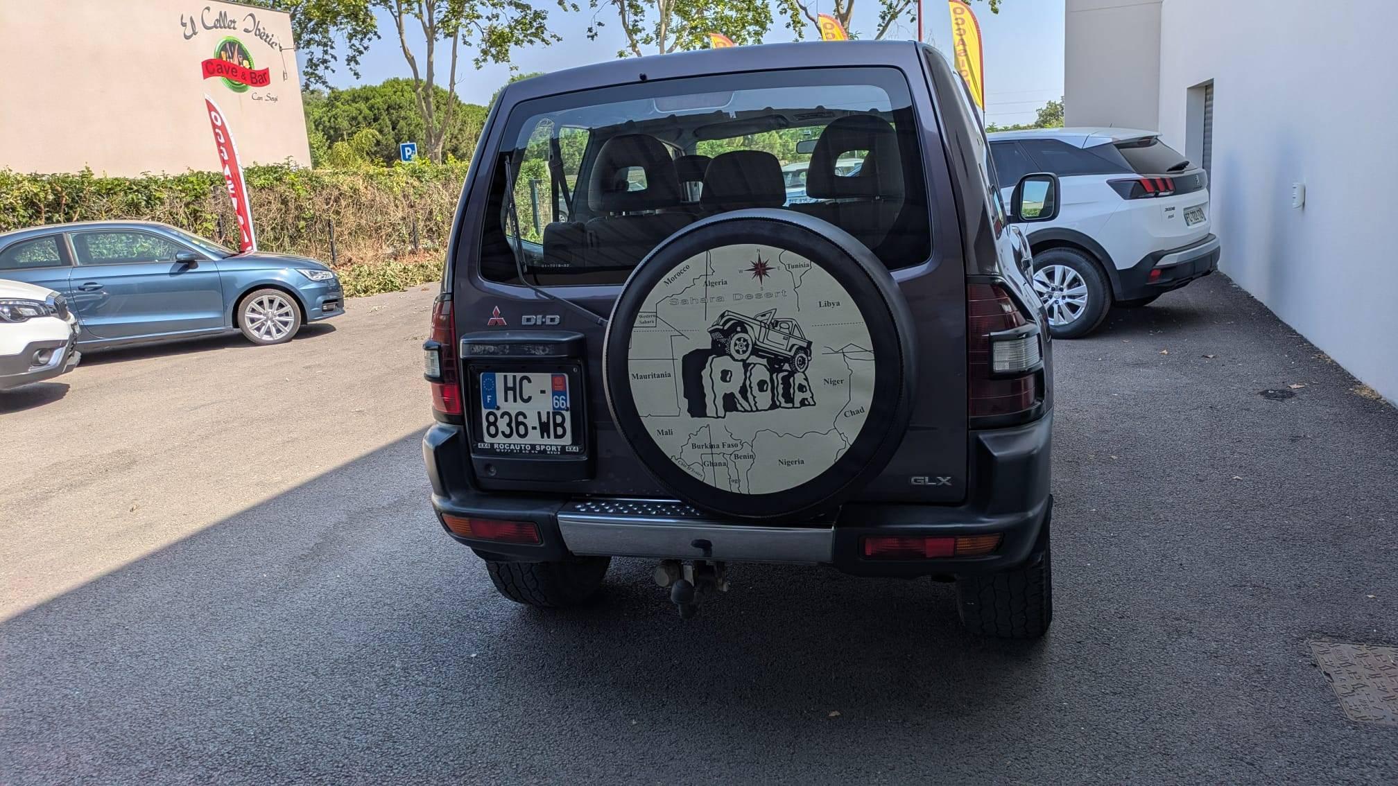MITSUBISHI PAJERO