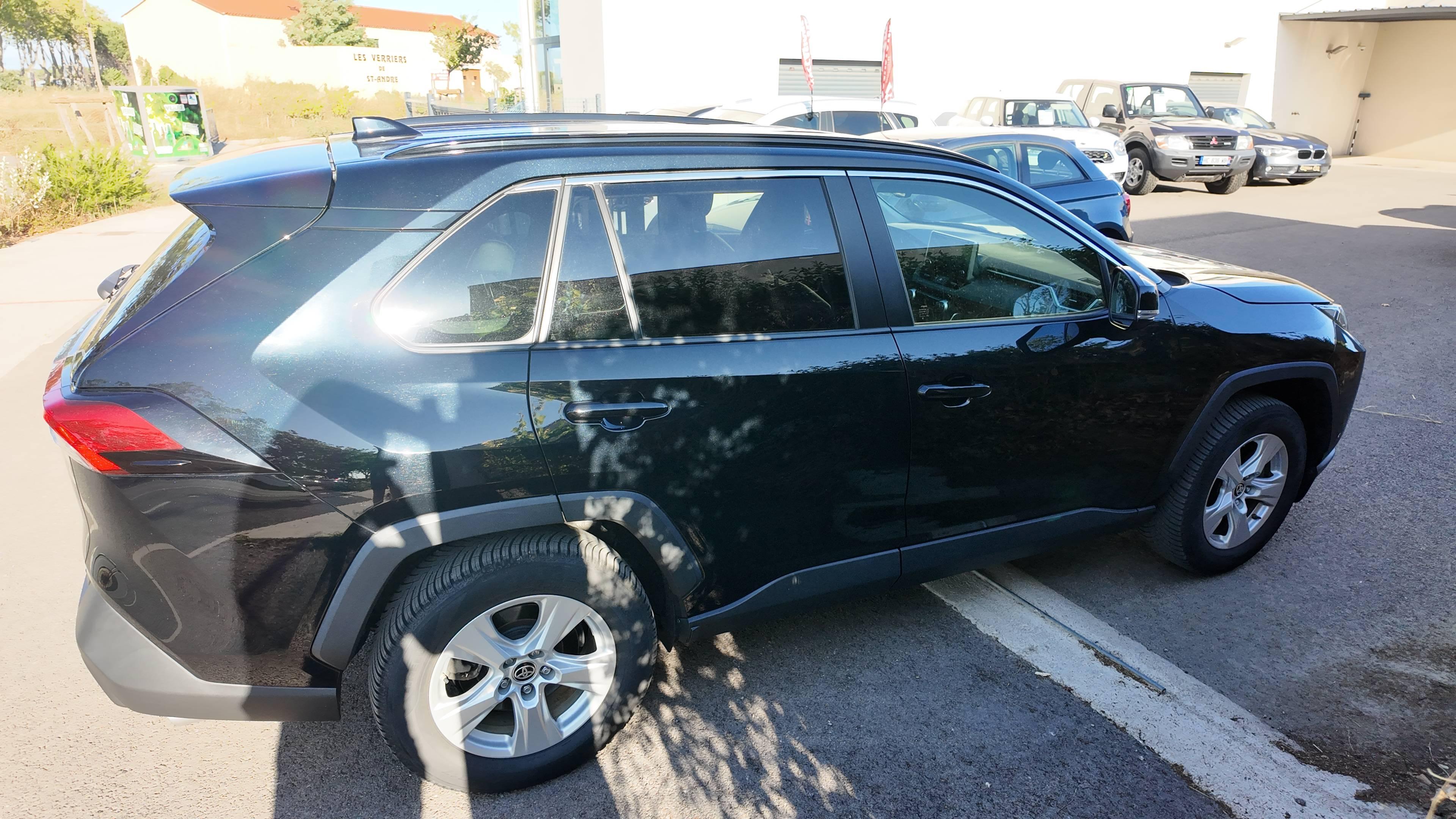 TOYOTA RAV4