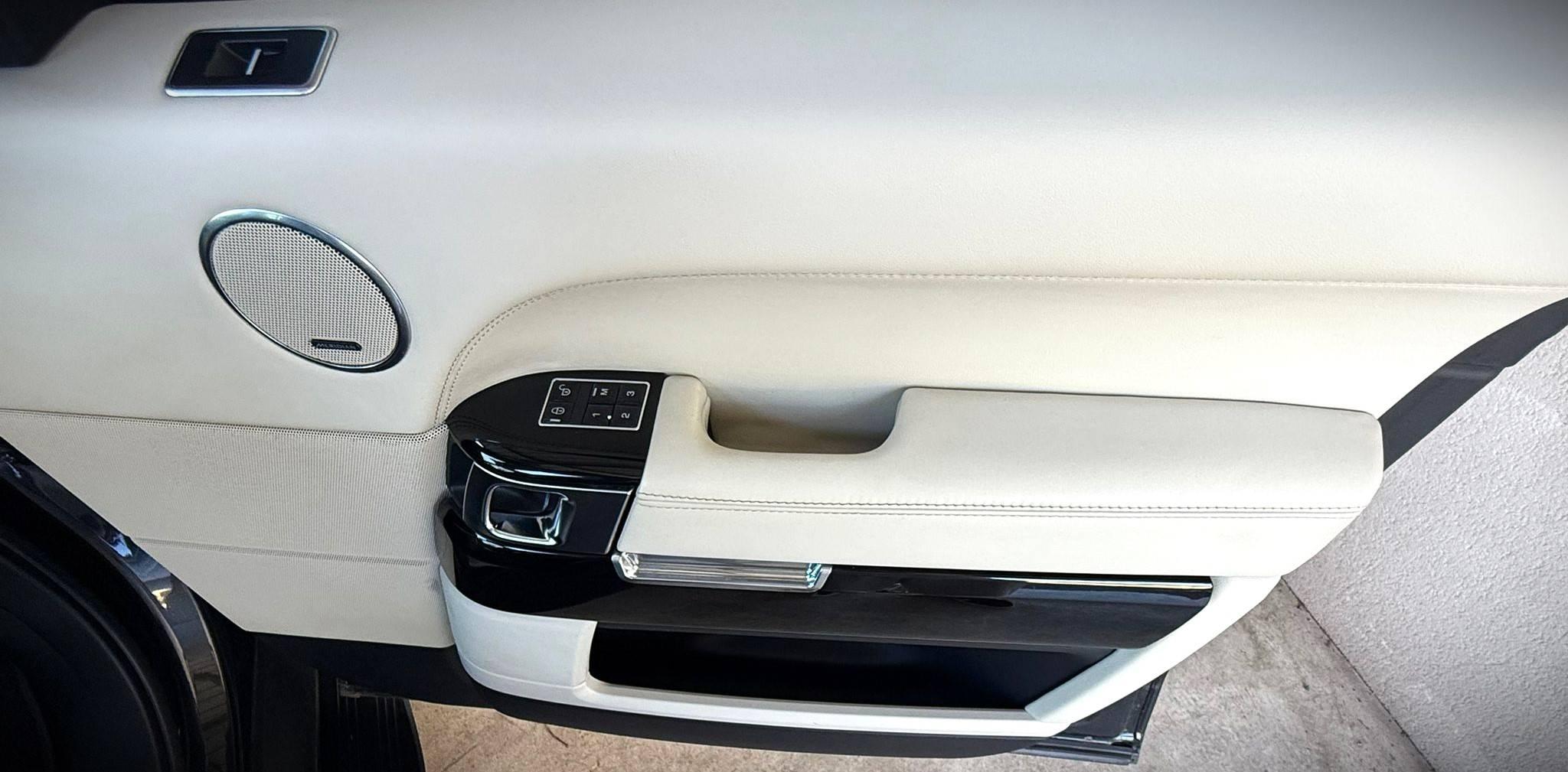 LAND-ROVER RANGE ROVER