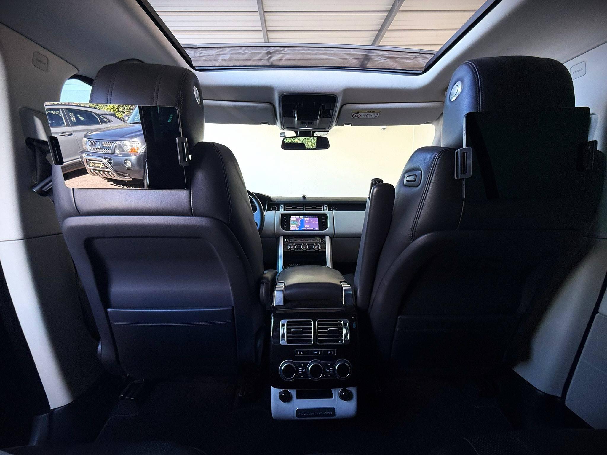 LAND-ROVER RANGE ROVER