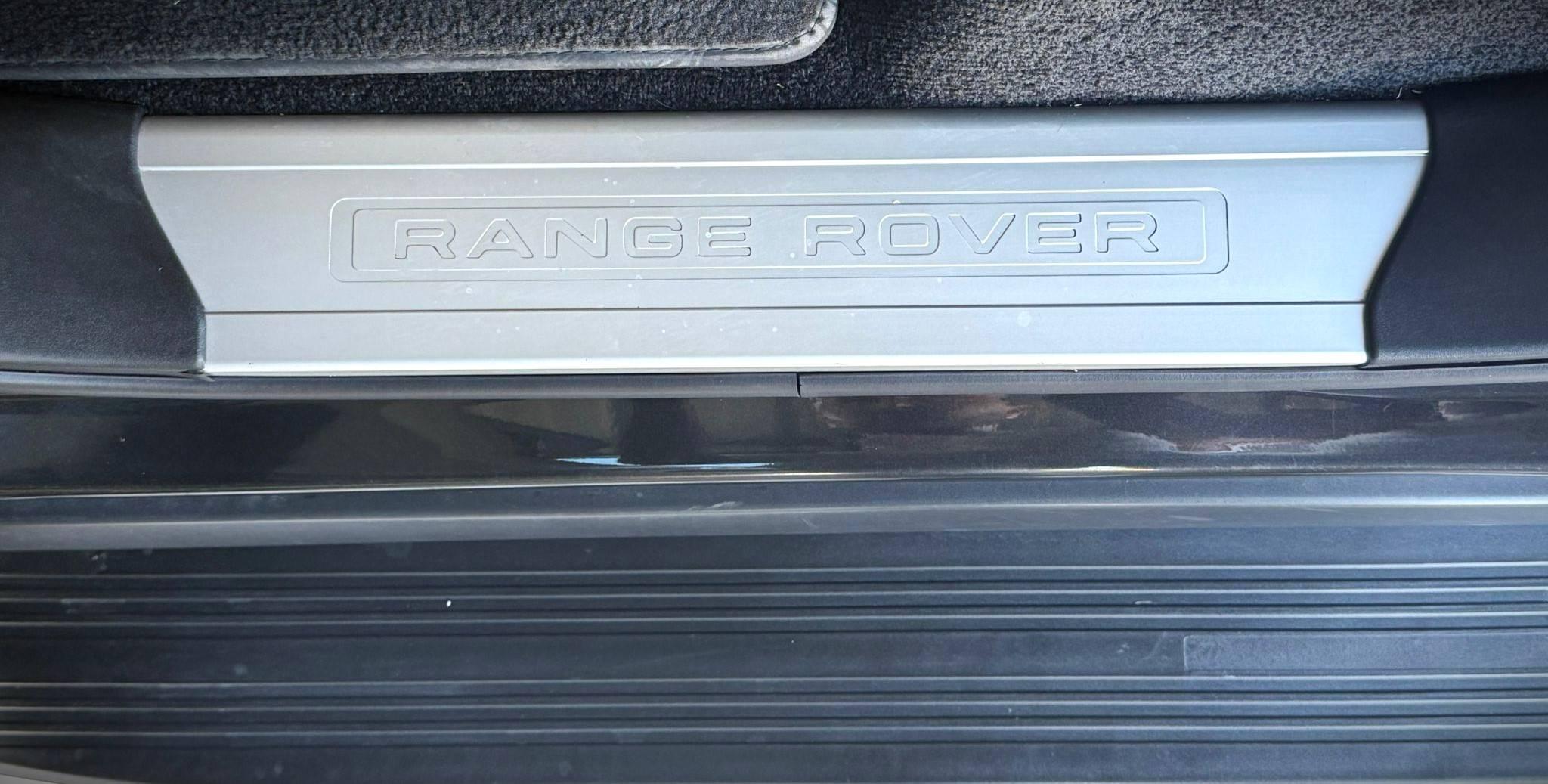 LAND-ROVER RANGE ROVER