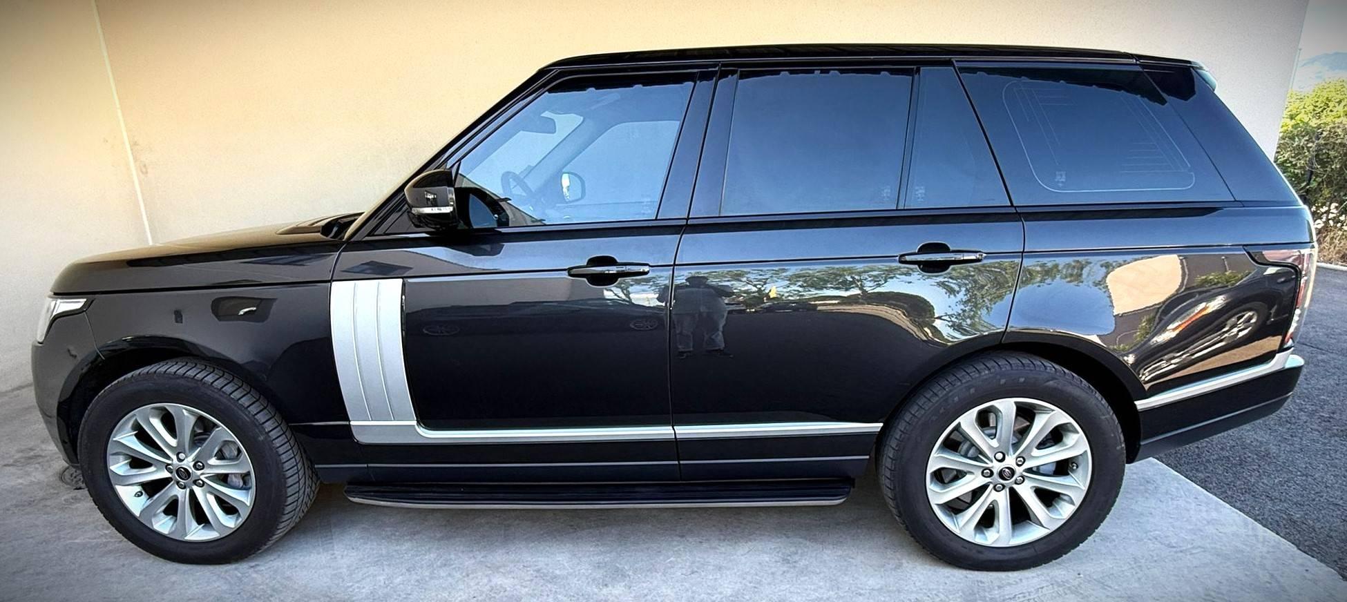LAND-ROVER RANGE ROVER