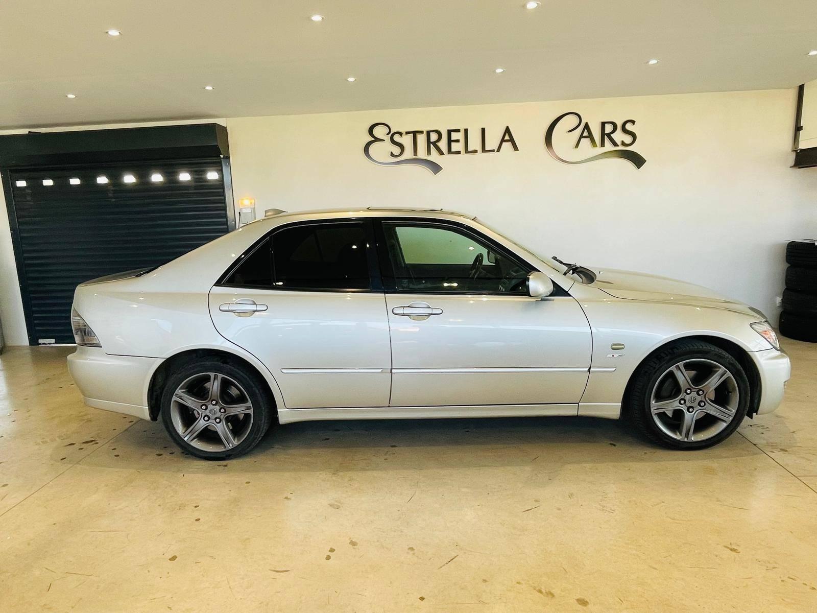 LEXUS IS
