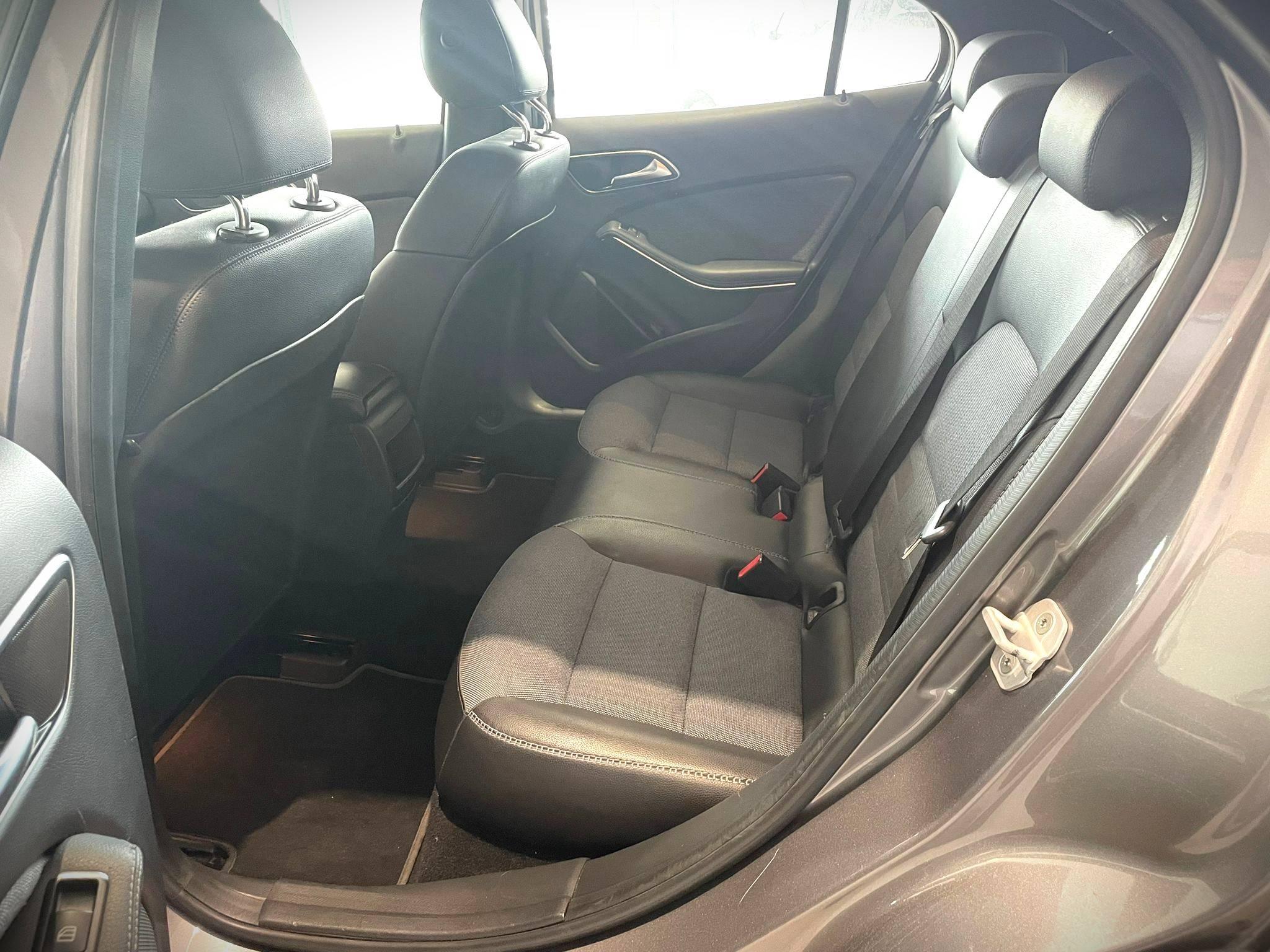 MERCEDES-BENZ CLASSE GLA