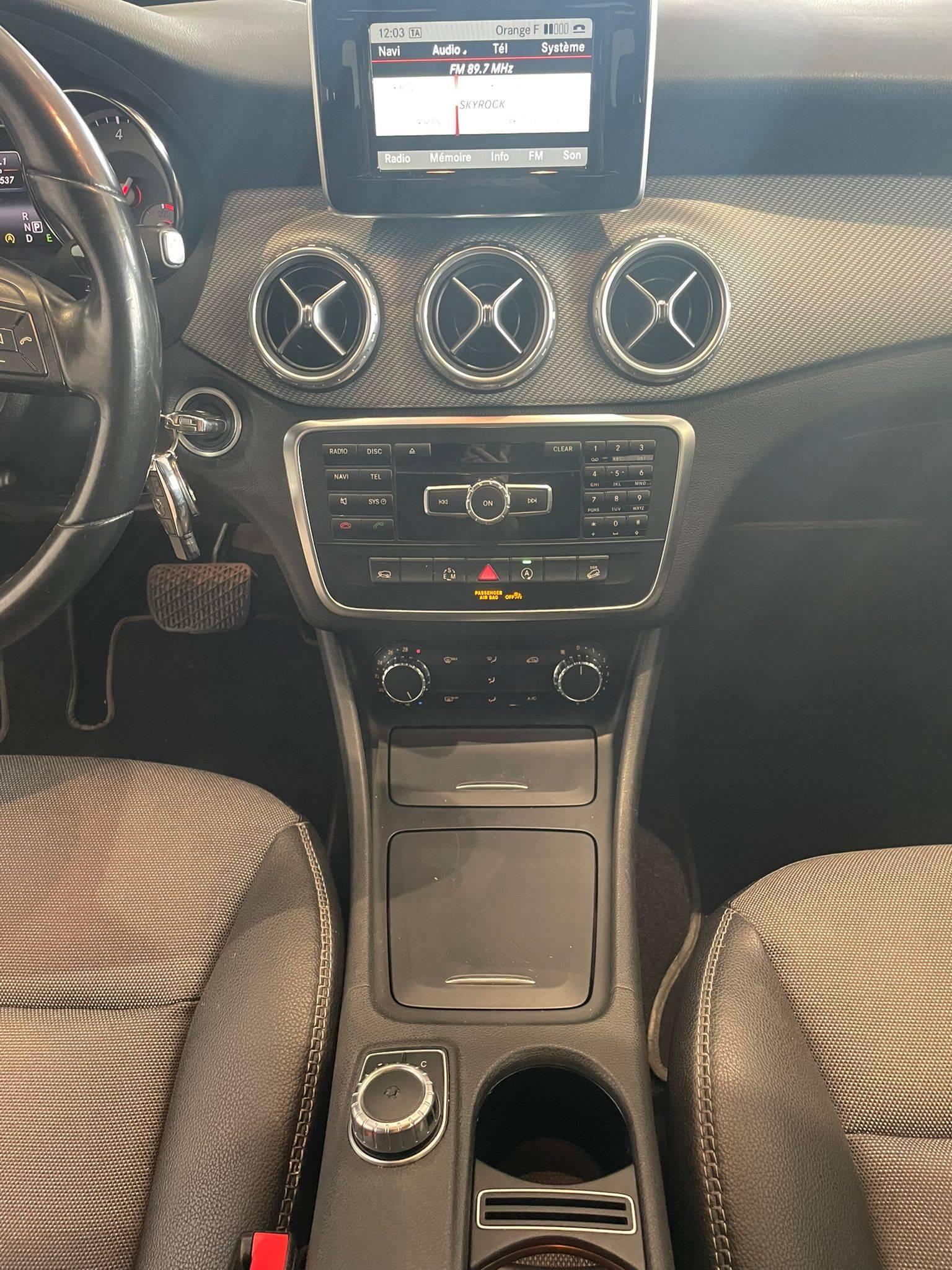 MERCEDES-BENZ CLASSE GLA