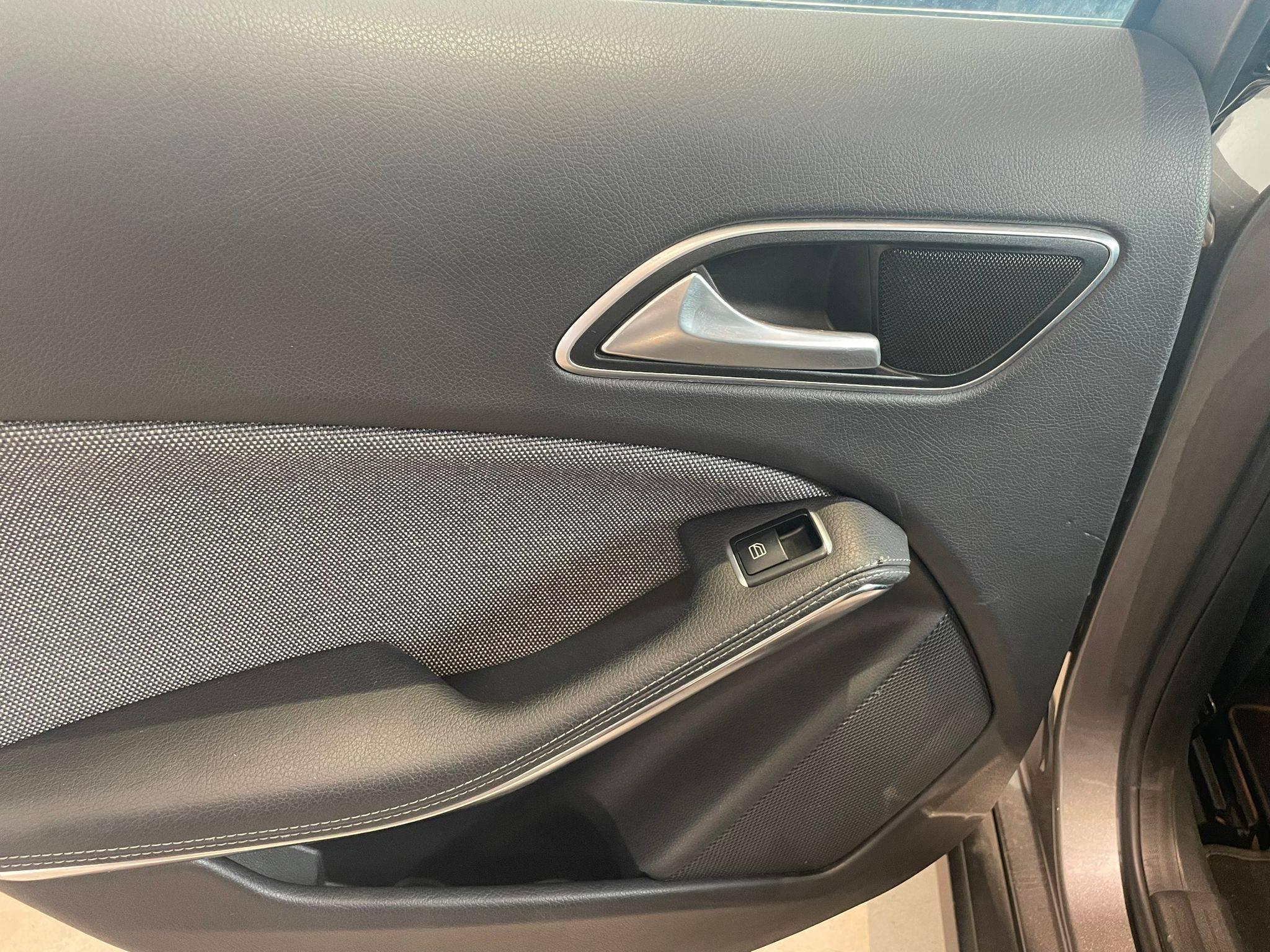 MERCEDES-BENZ CLASSE GLA