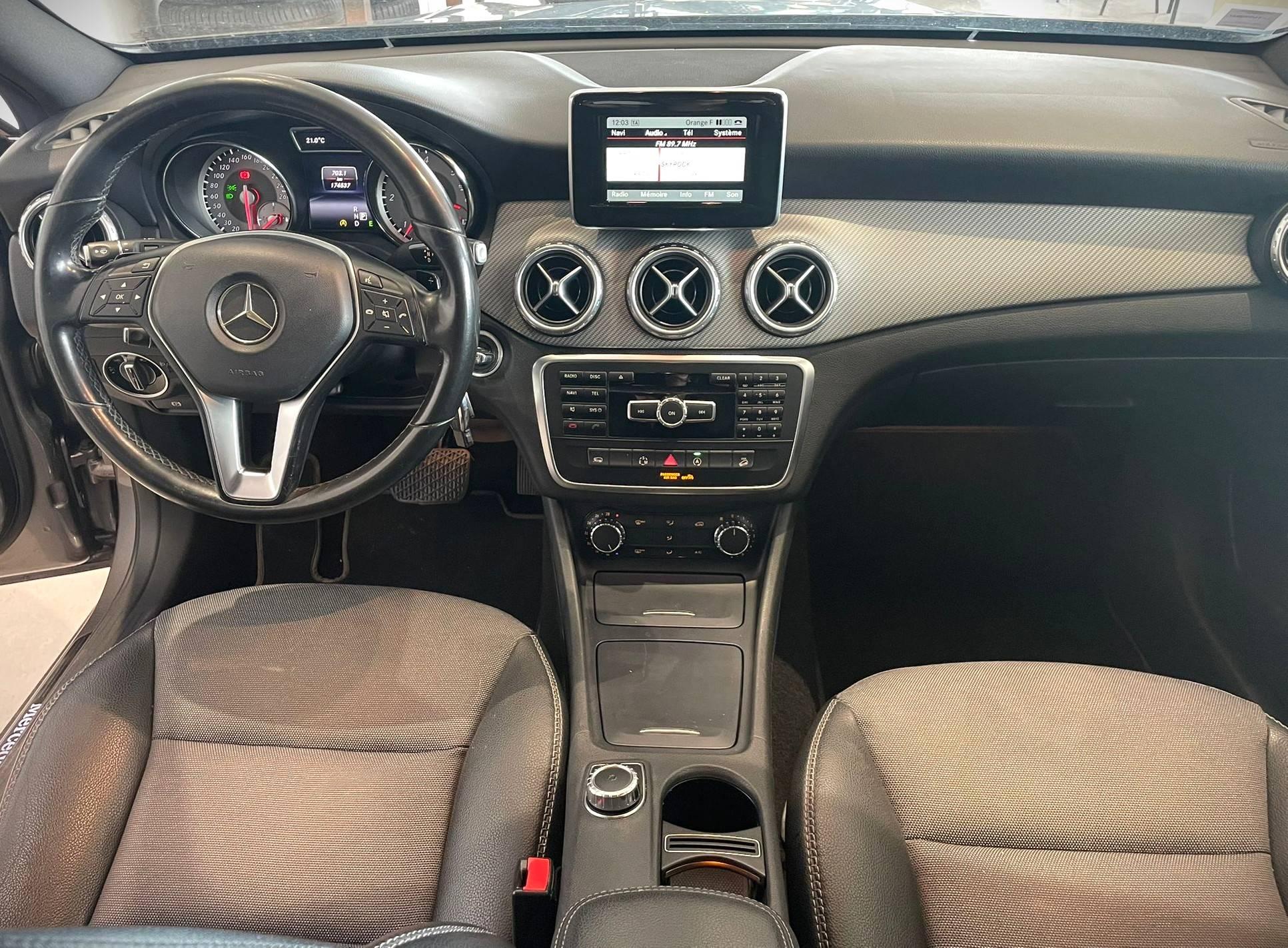 MERCEDES-BENZ CLASSE GLA