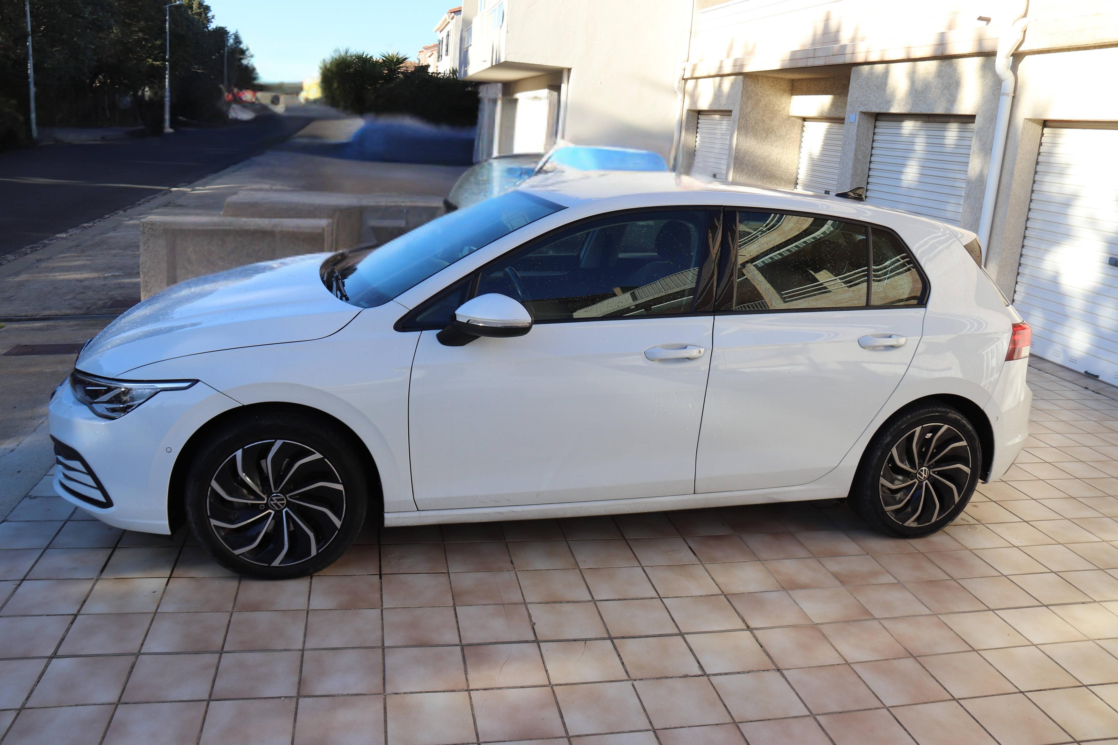 VOLKSWAGEN GOLF VIII