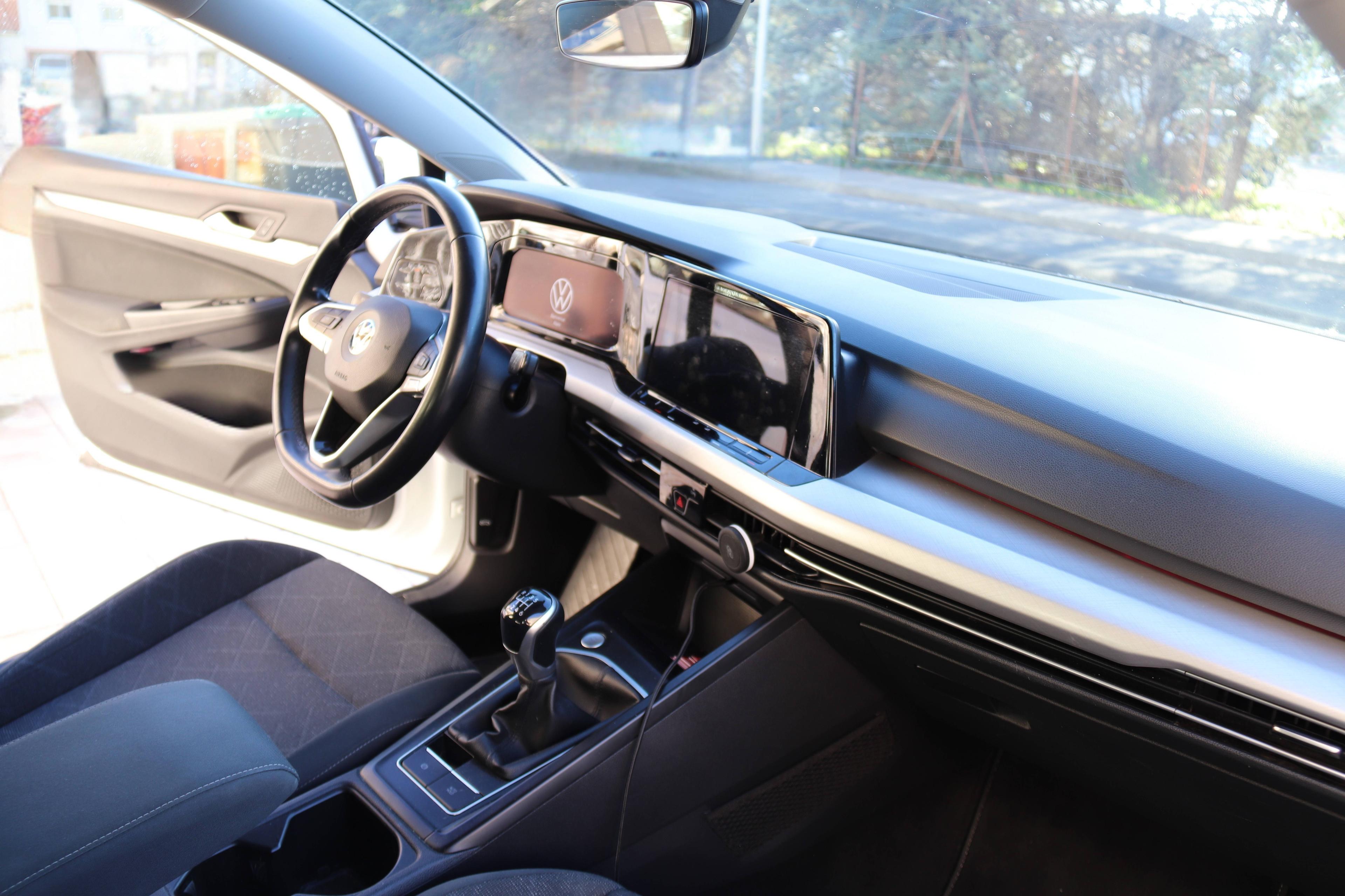 VOLKSWAGEN GOLF VIII