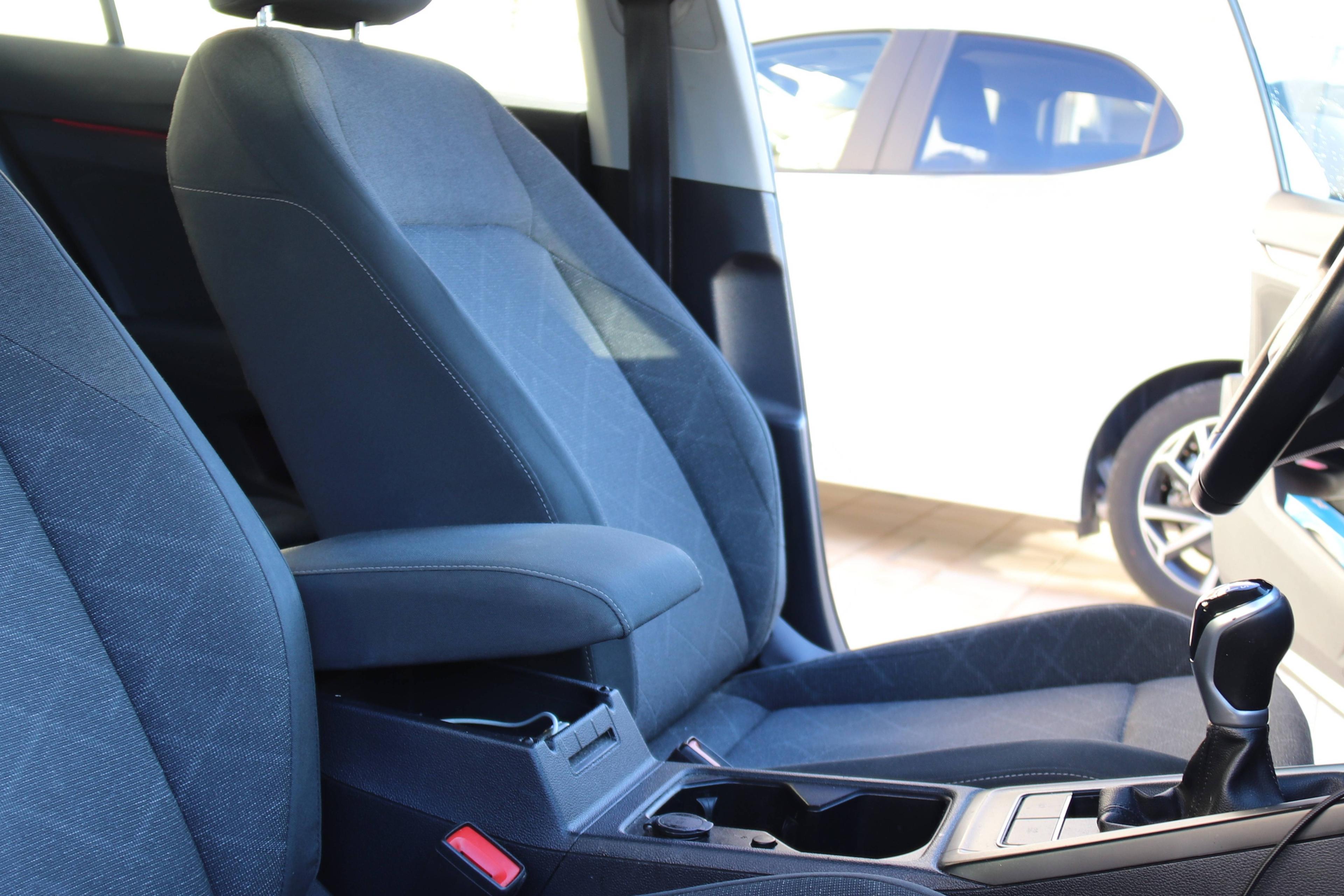 VOLKSWAGEN GOLF VIII