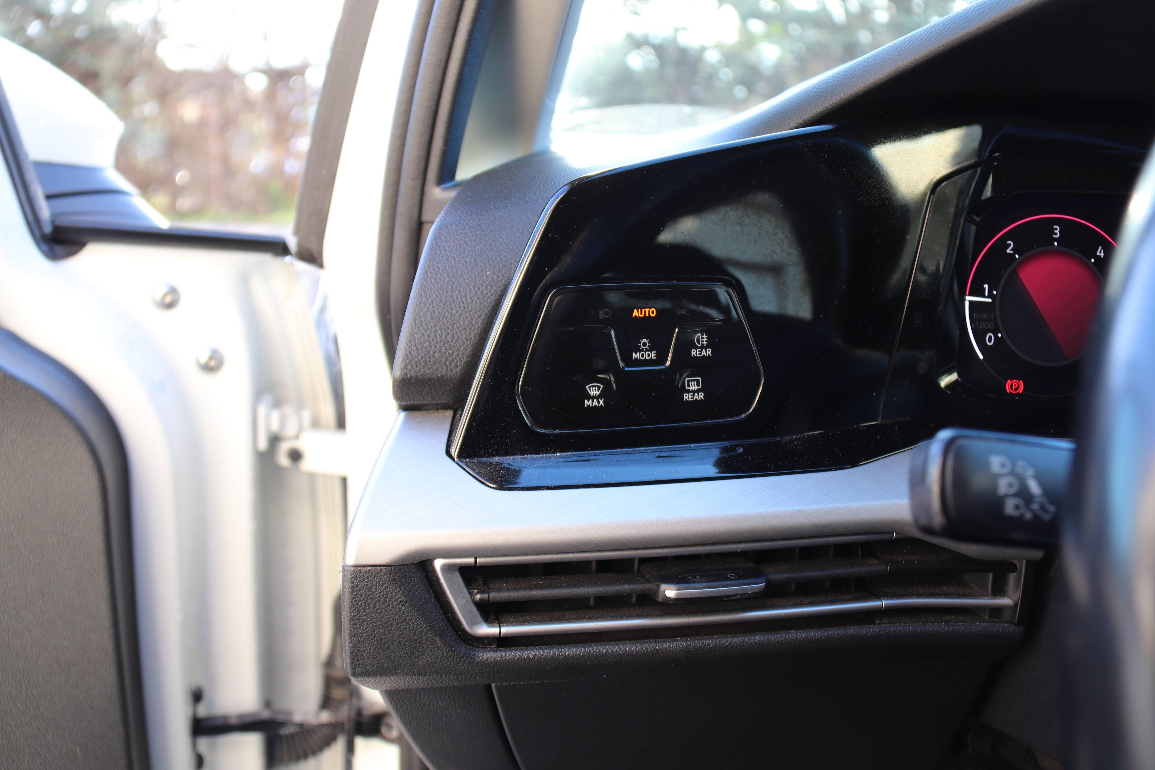 VOLKSWAGEN GOLF VIII