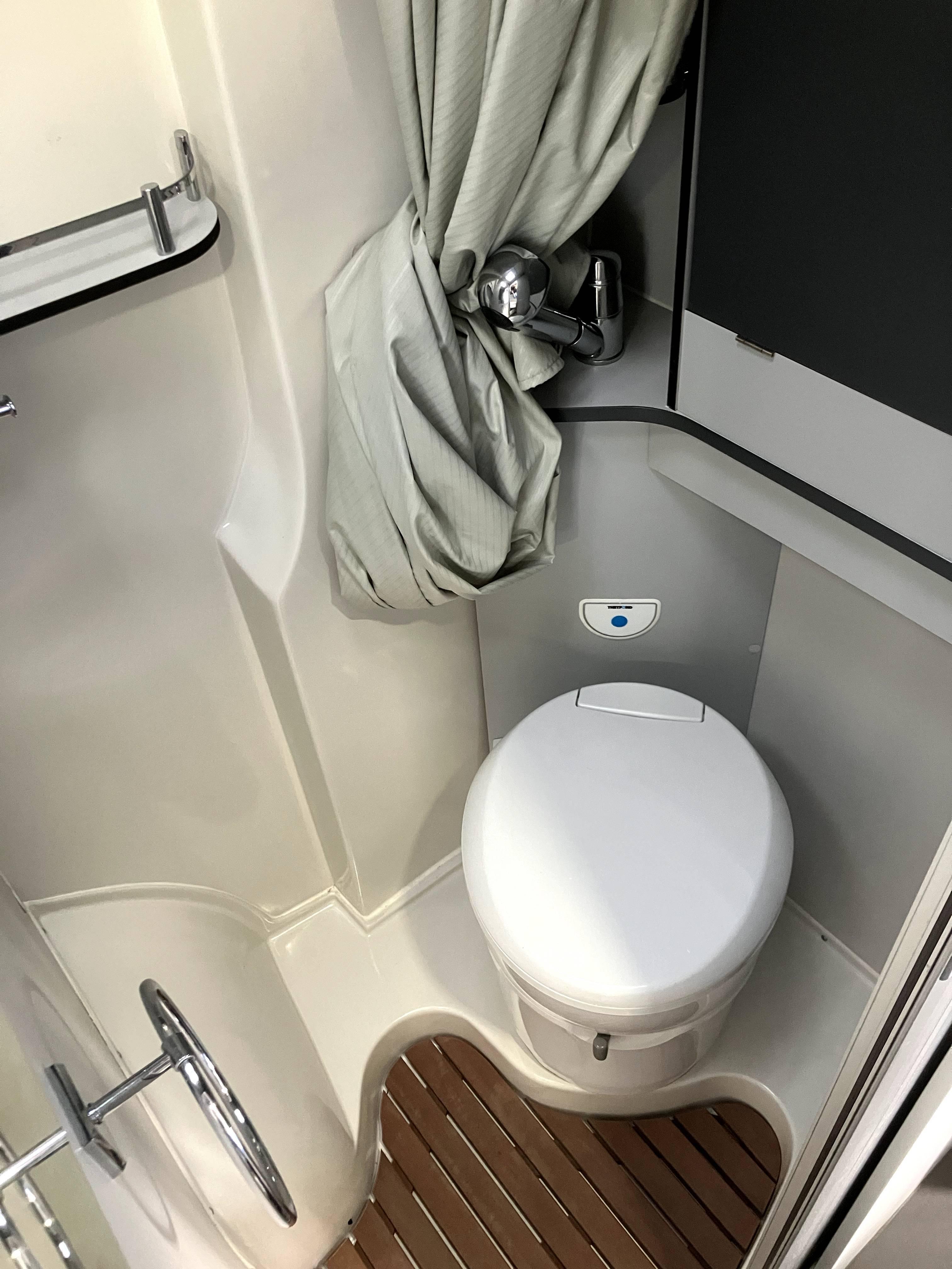 FIAT   DUCATO 2.2L 140CH 4 PL 3 COUCHAG