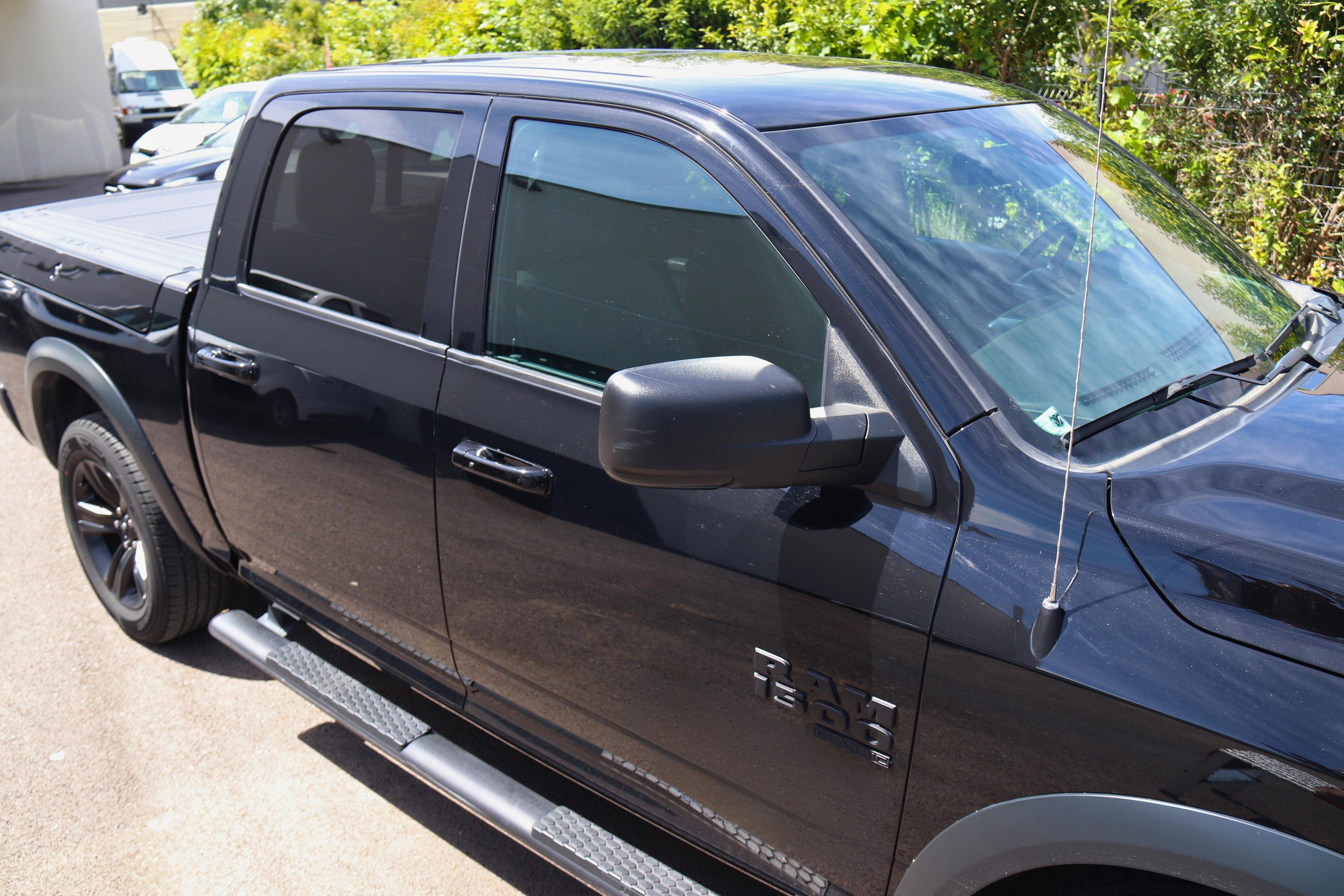 DODGE  DODGE RAM 1500