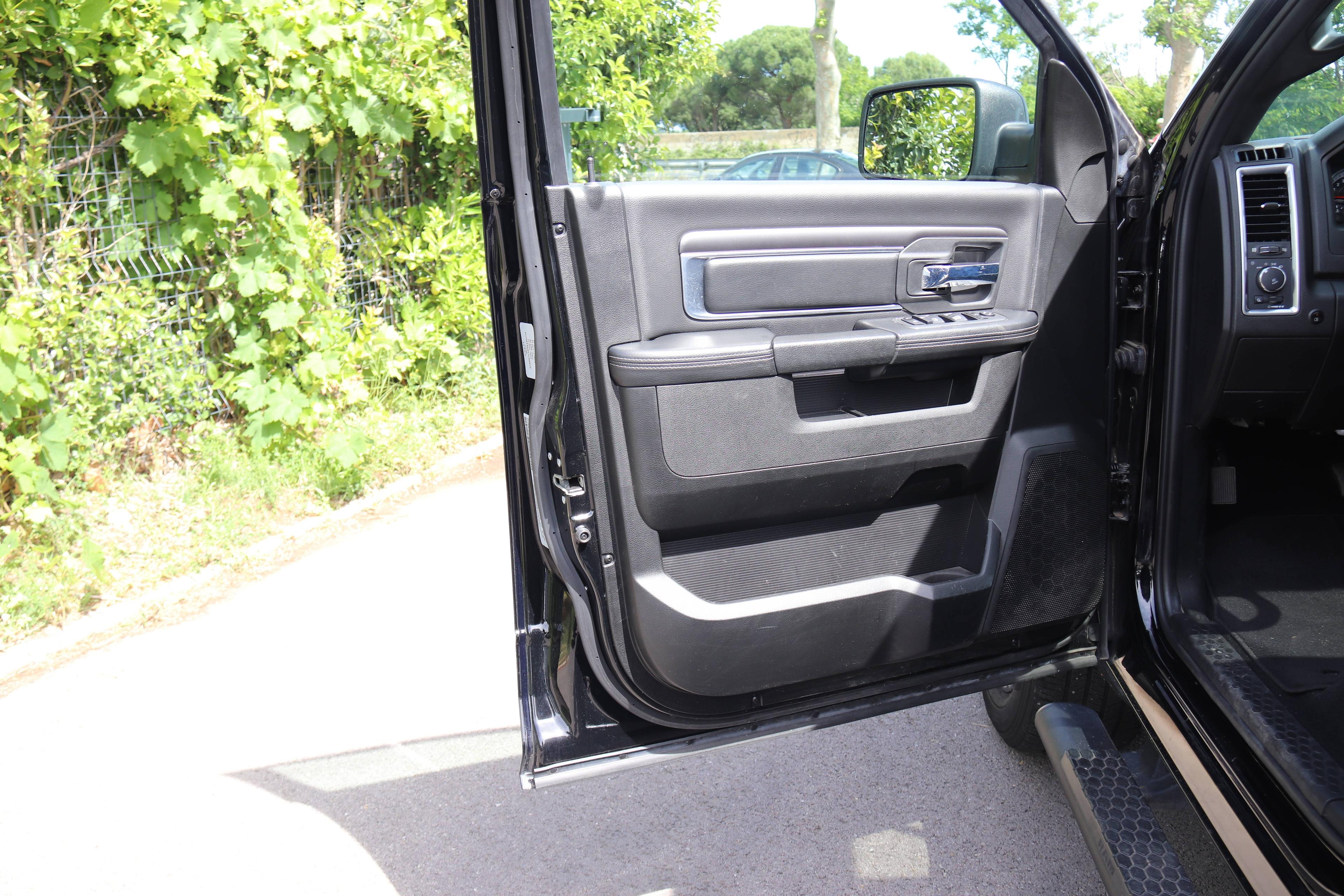 DODGE  DODGE RAM 1500