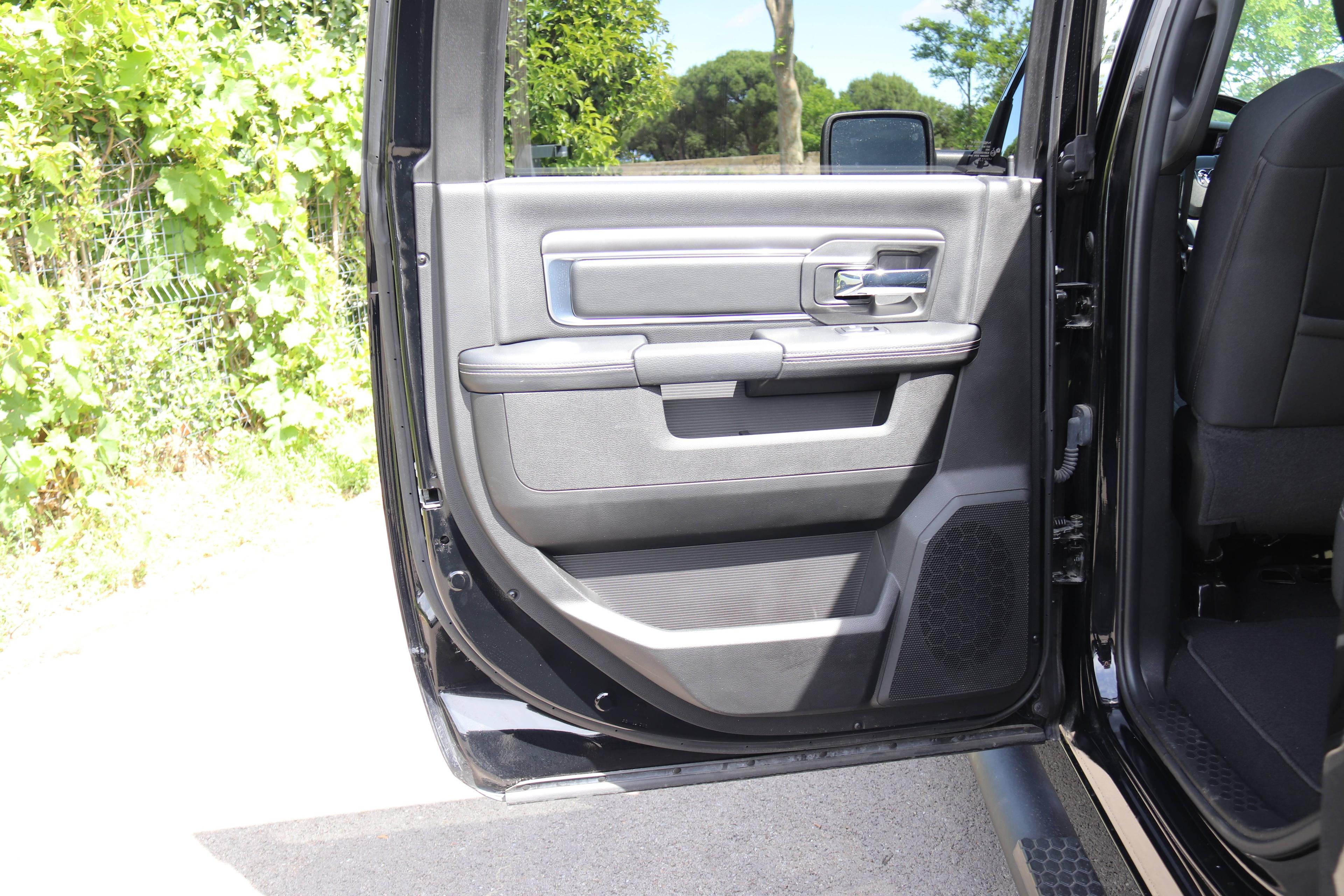 DODGE  DODGE RAM 1500