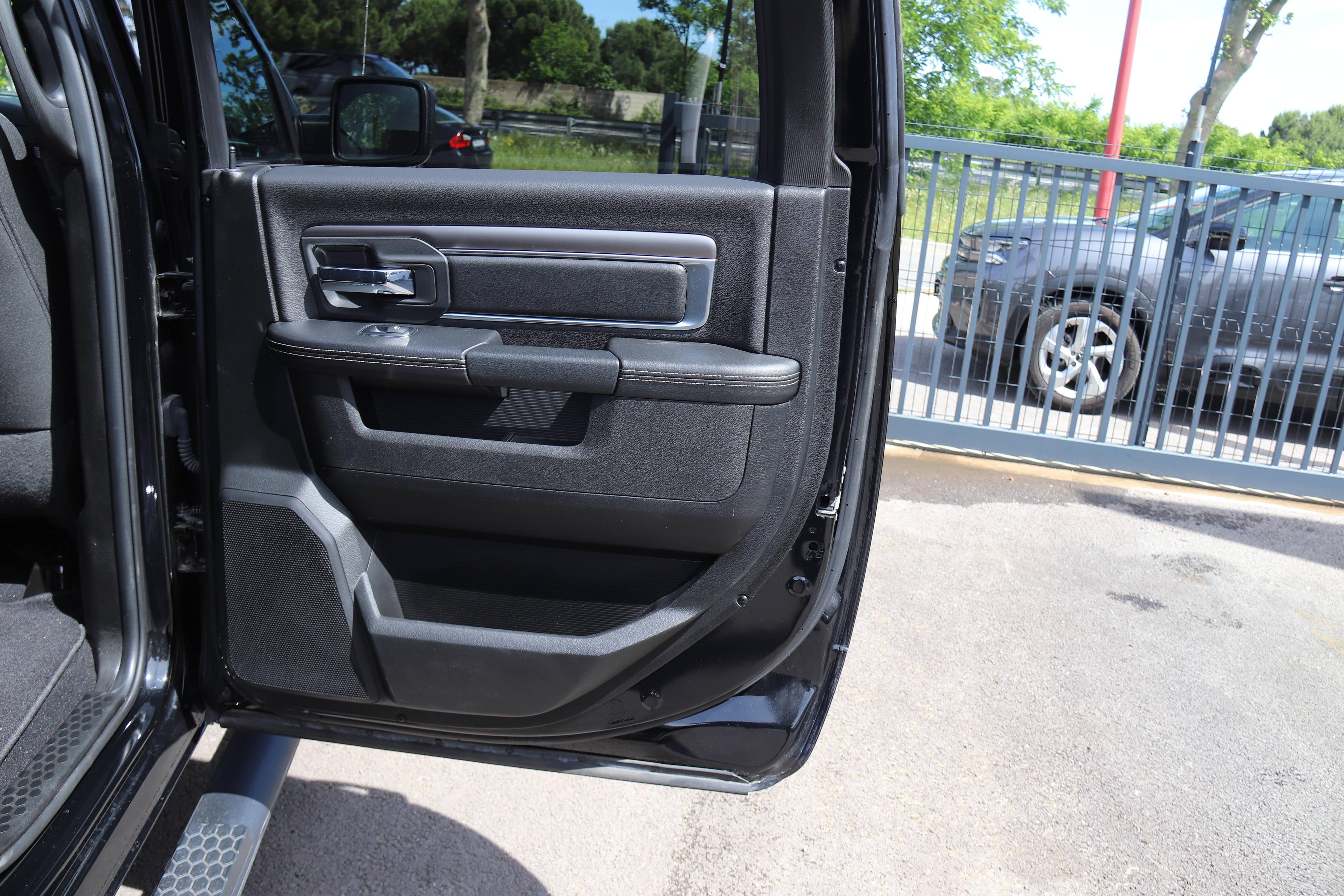DODGE  DODGE RAM 1500